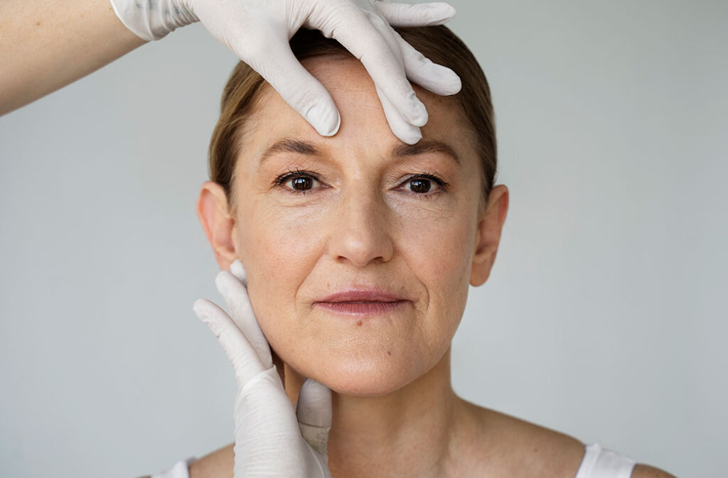 Aqui estão as 10 principais dúvidas sobre harmonização facial e tratamentos estéticos: